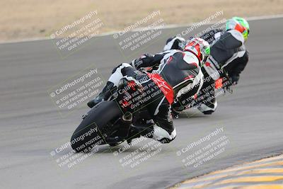 media/Dec-17-2022-SoCal Trackdays (Sat) [[224abd9271]]/Turn 10 Backside (120pm)/